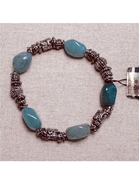 Carol for Eva Graham | Bracelet | Green & Silver Stretch Bracelet